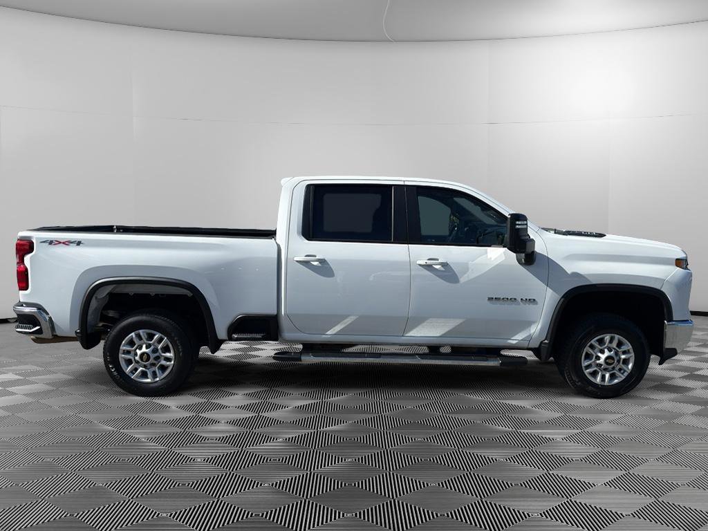 Used 2024 Chevrolet Silverado 2500 LT image 8