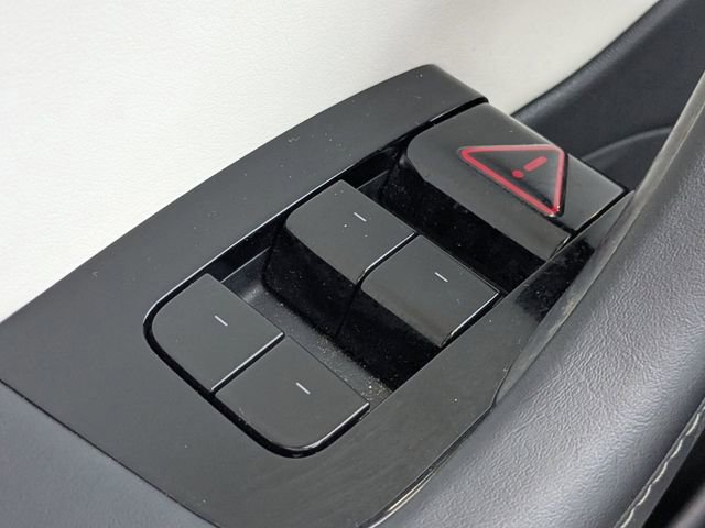 Used 2019 Tesla Model 3 Standard Range Plus image 21