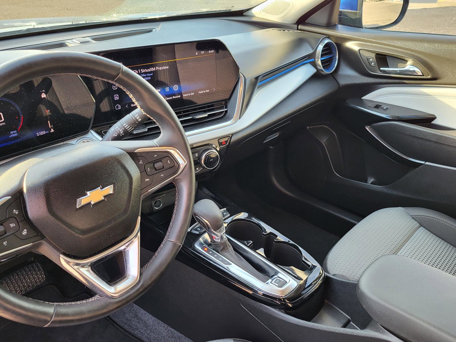 Used 2024 Chevrolet Trax LT w/ Driver Confidence Package image 25