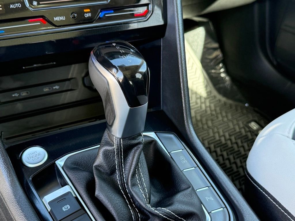 New 2026 Volkswagen Taos SE image 19