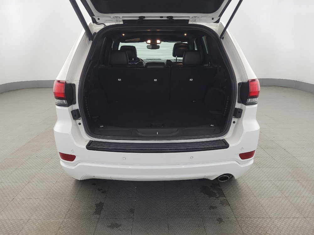 Used 2017 Jeep Grand Cherokee Altitude image 29