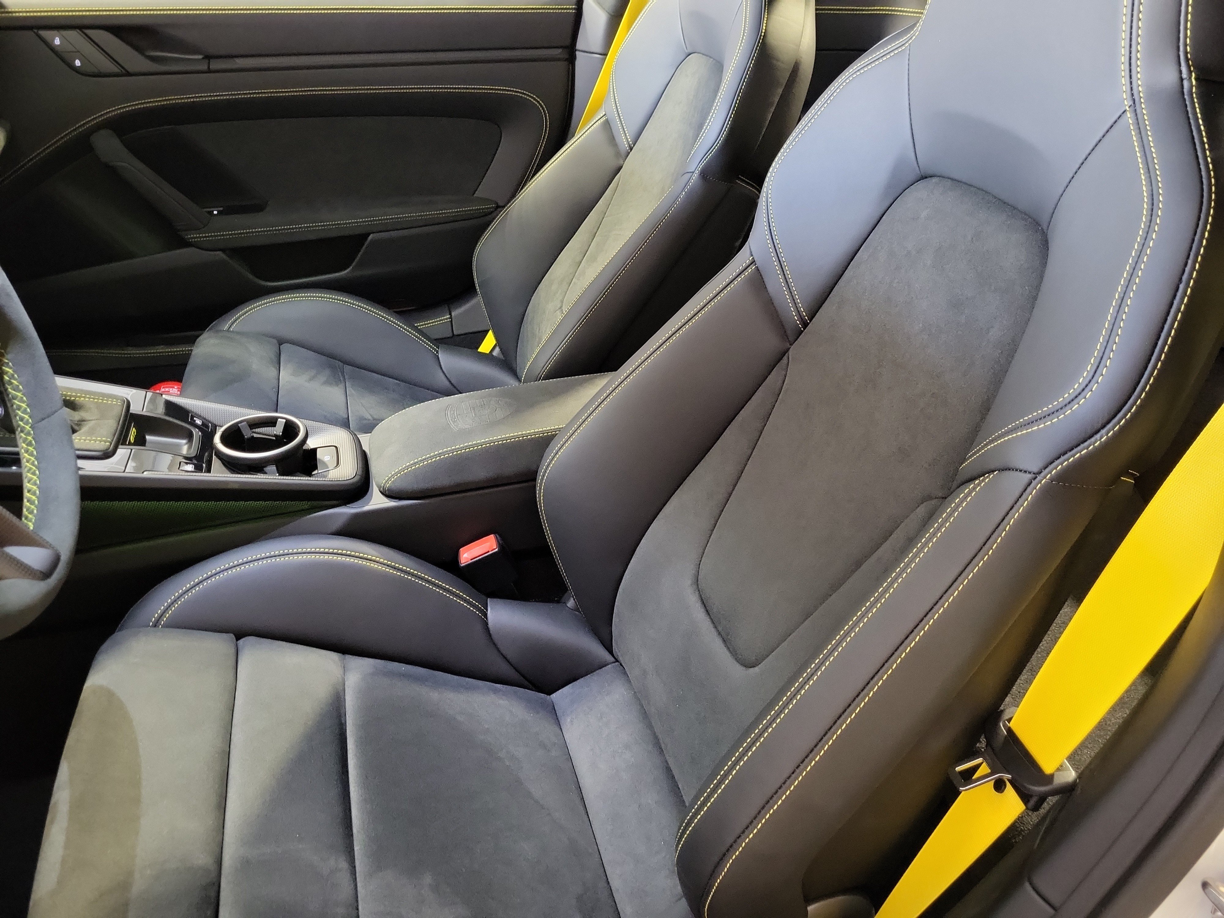 Used 2023 Porsche 911 GT3 RWD image 5