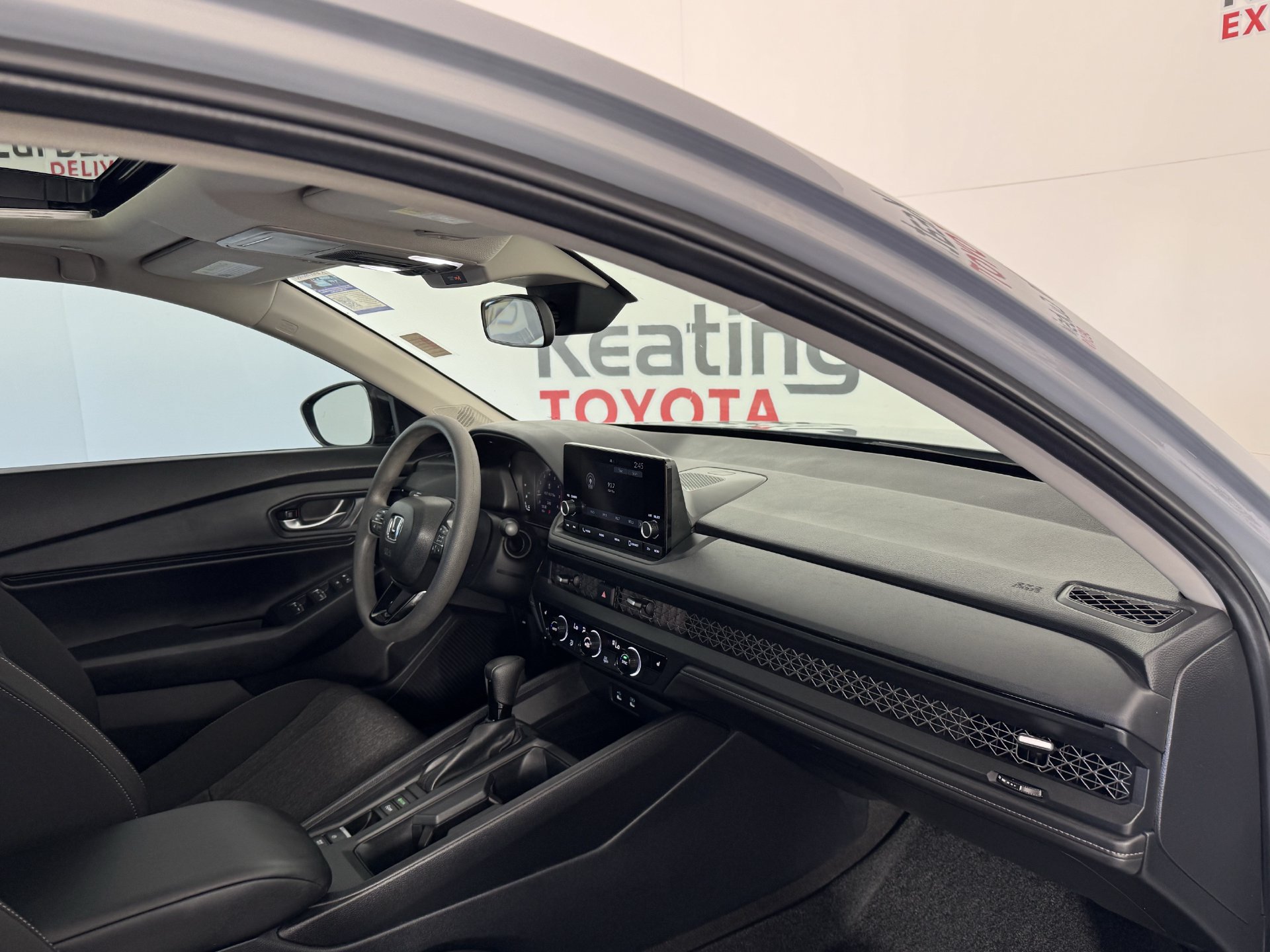 Used 2025 Honda Accord SE image 21