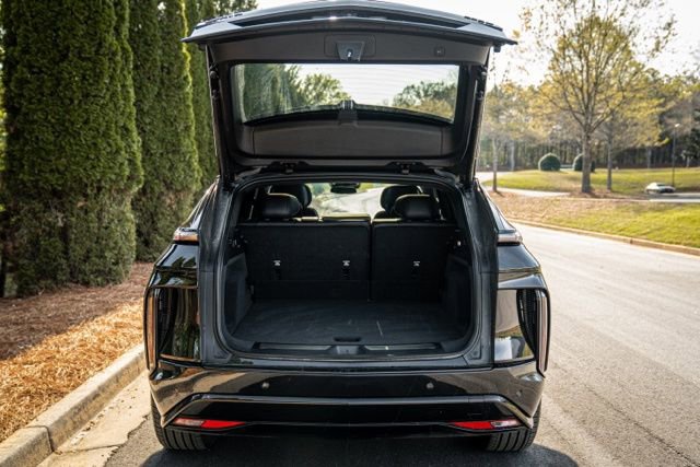 Used 2024 Cadillac Lyriq Tech image 18