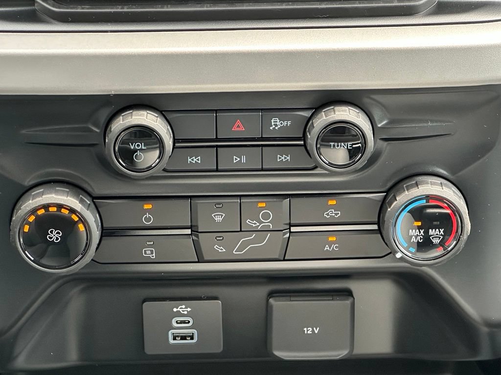 New 2026 Ford F250 XL AWD/4WD image 15