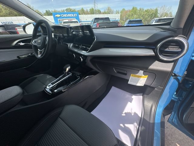 New 2026 Chevrolet Trax LT w/ LT Convenience Package FWD image 29