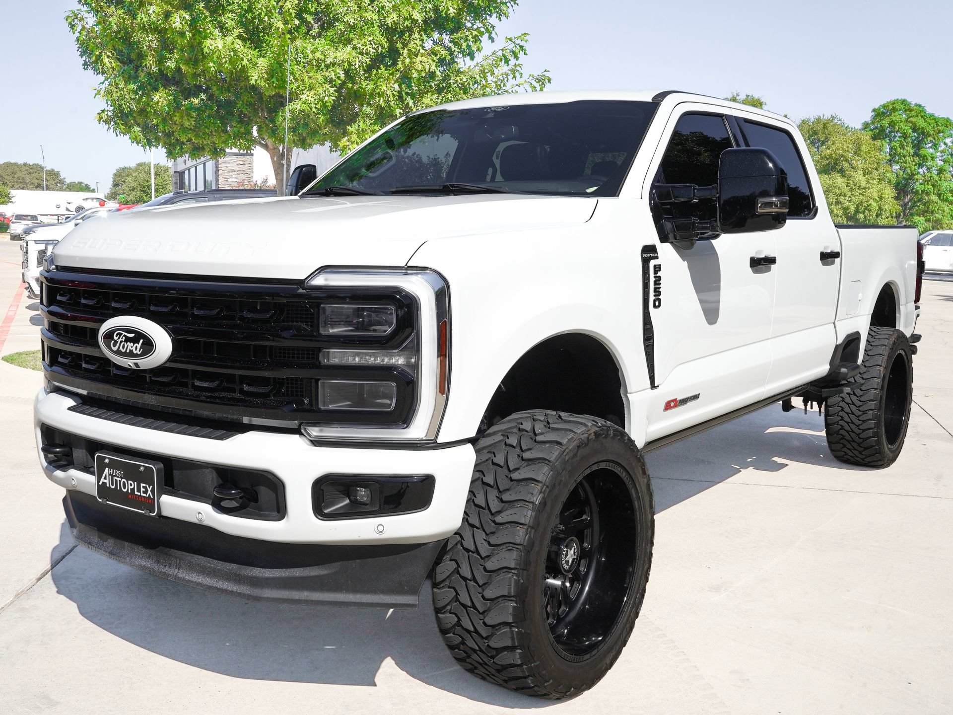 Used 2024 Ford F250 Platinum AWD/4WD image 7