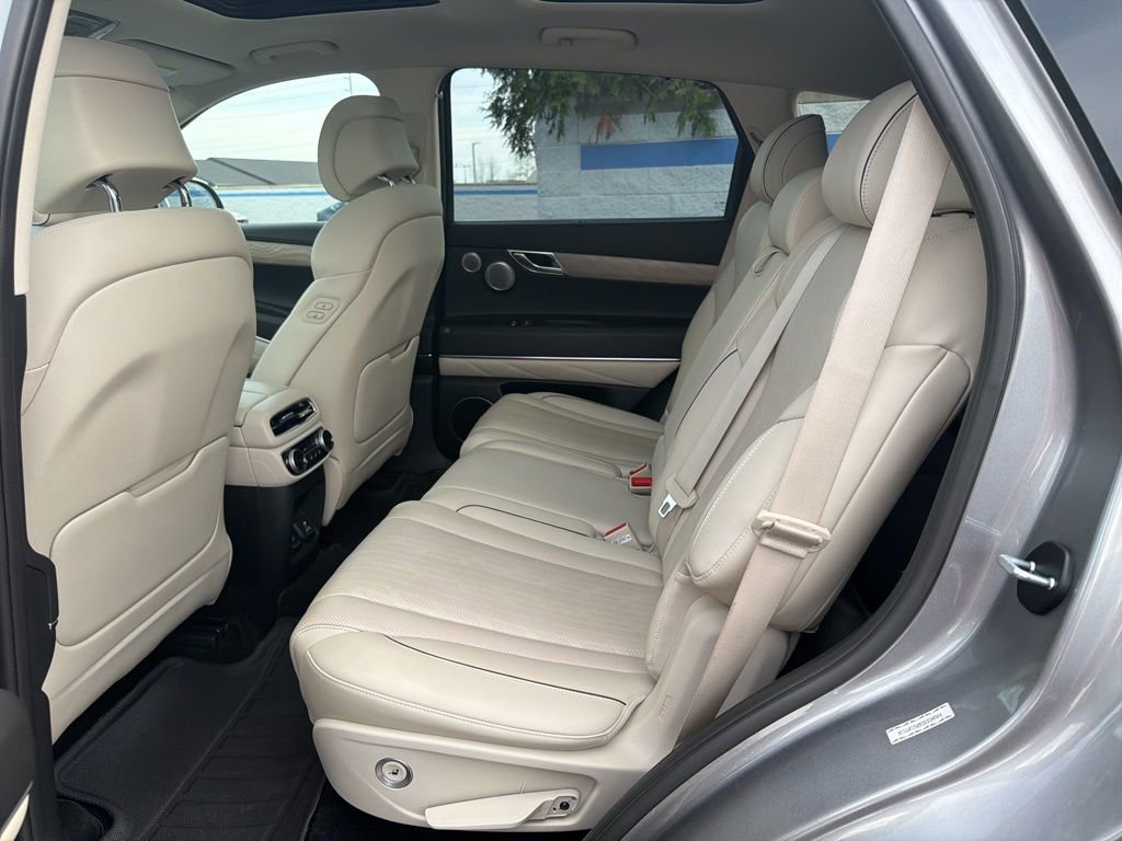 Used 2023 Genesis GV80 3.5T Advanced + AWD/4WD image 19