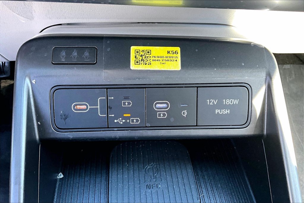 Used 2025 Hyundai Kona SEL FWD image 18