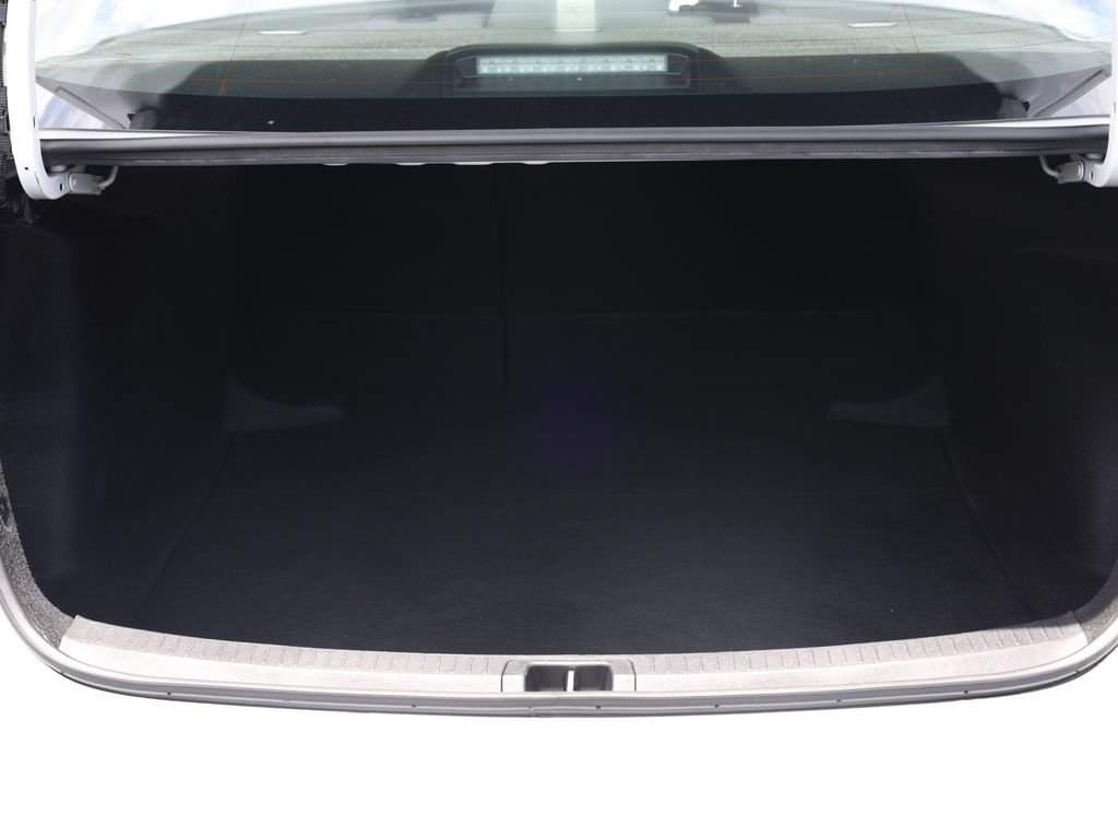 Used 2024 Toyota Corolla SE FWD image 8