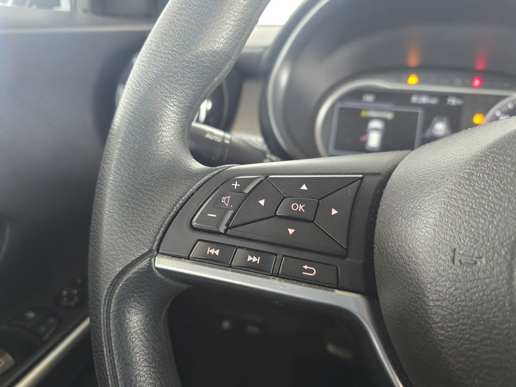 Used 2020 Nissan Kicks SV image 18