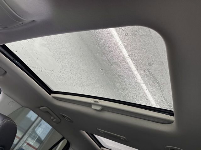 Used 2021 GMC Acadia Denali image 31