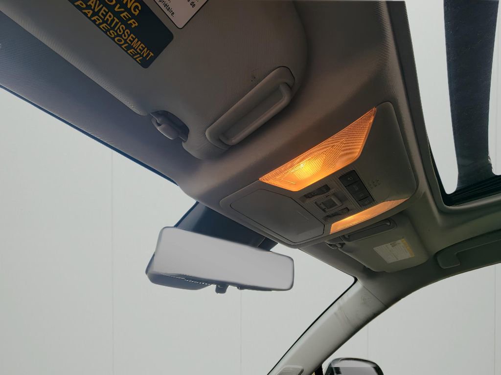 Used 2020 Toyota RAV4 Limited image 24