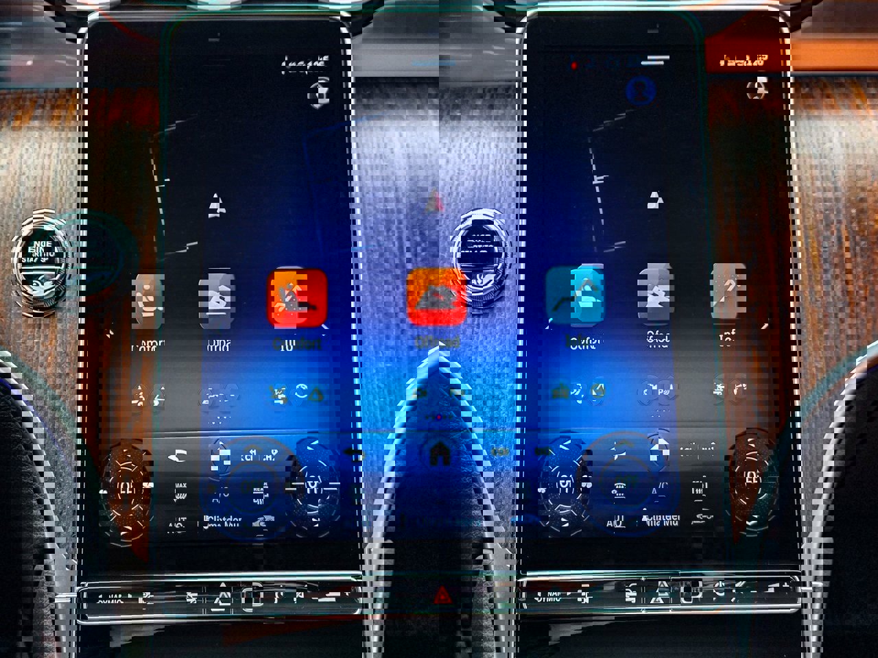 Used 2025 Mercedes-Benz GLC 300 4MATIC image 14