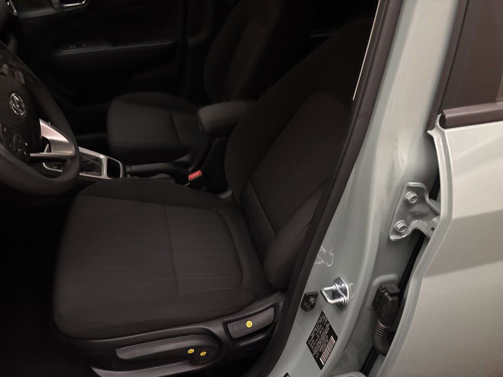 Certified 2026 Hyundai Venue SE image 12