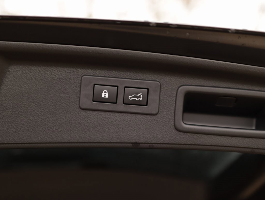 Used 2023 Subaru Forester Limited image 35