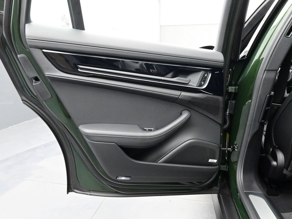 New 2026 Porsche Panamera 4 AWD/4WD image 12
