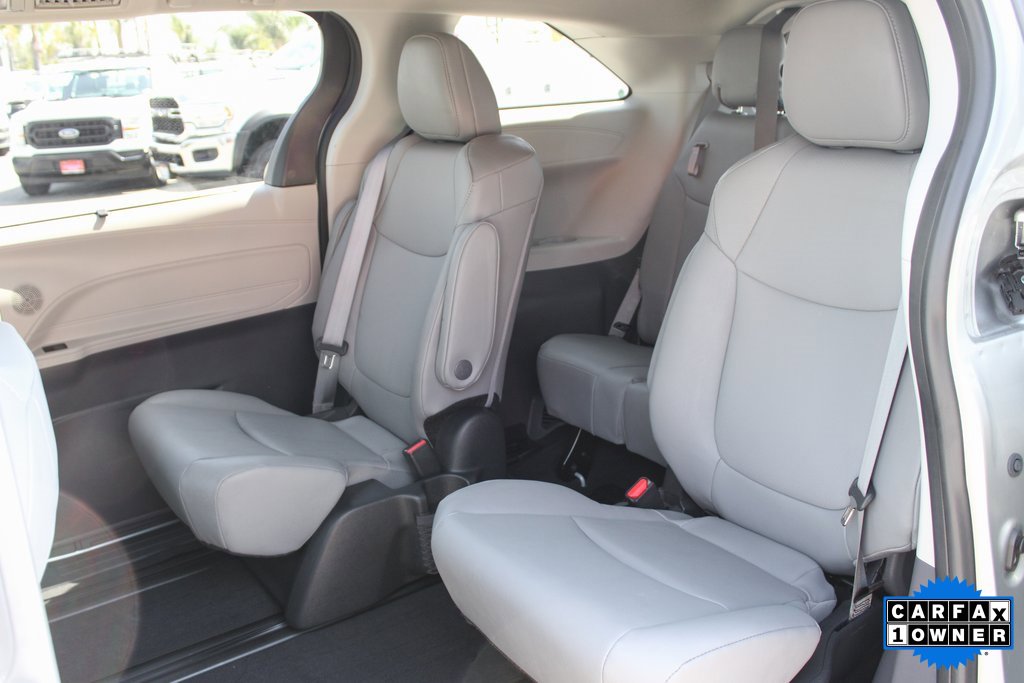 Used 2023 Toyota Sienna XLE image 30