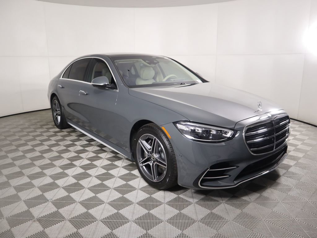 New 2026 Mercedes-Benz S 580 4MATIC Sedan image 3