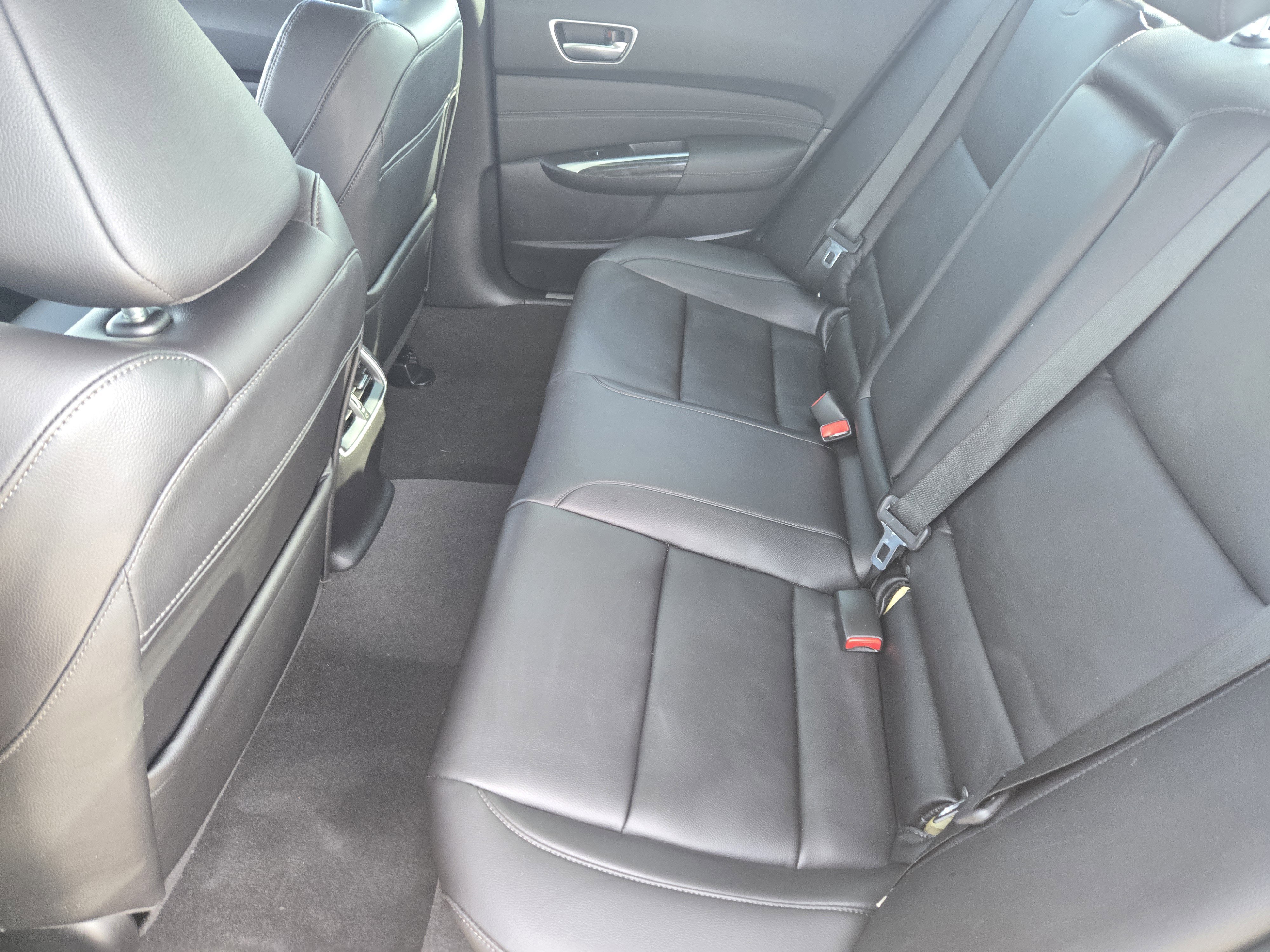 Used 2020 Acura TLX image 29