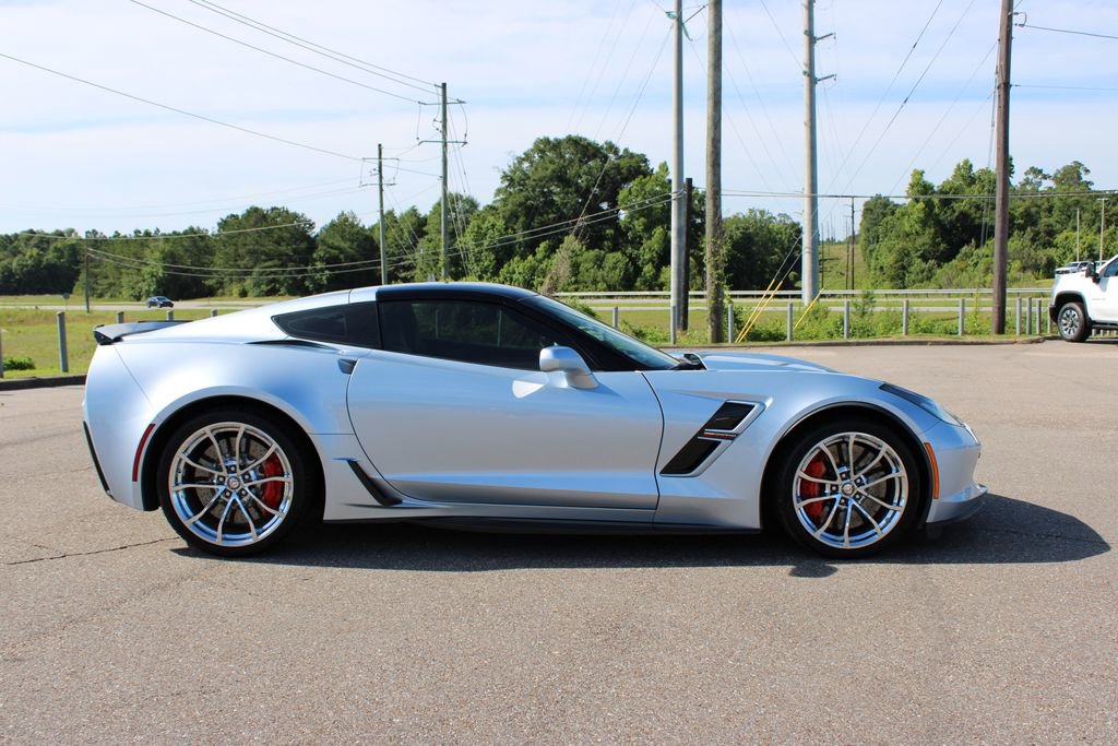 Used 2017 Chevrolet Corvette Grand Sport RWD image 5