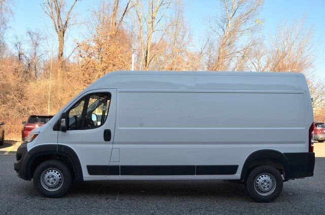 New 2026 RAM ProMaster 2500 w/ Premium Convenience Group FWD image 5