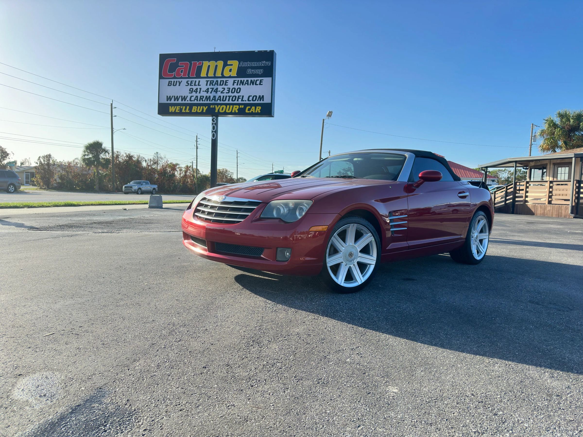 Used 2005 Chrysler Crossfire Limited image 1