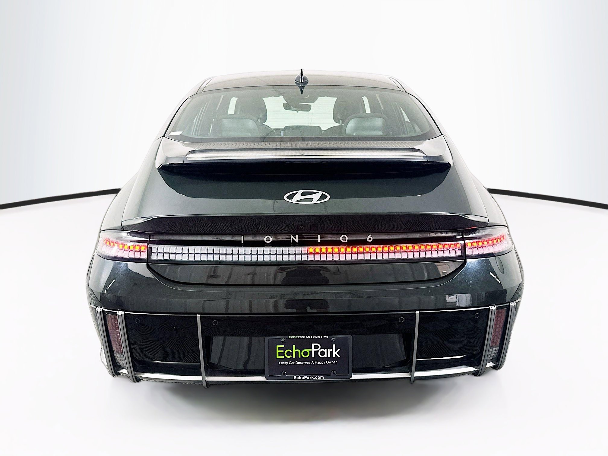 Used 2024 Hyundai Ioniq 6 SE RWD image 7
