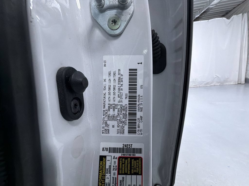 Used 2023 Toyota Tundra Capstone AWD/4WD image 24