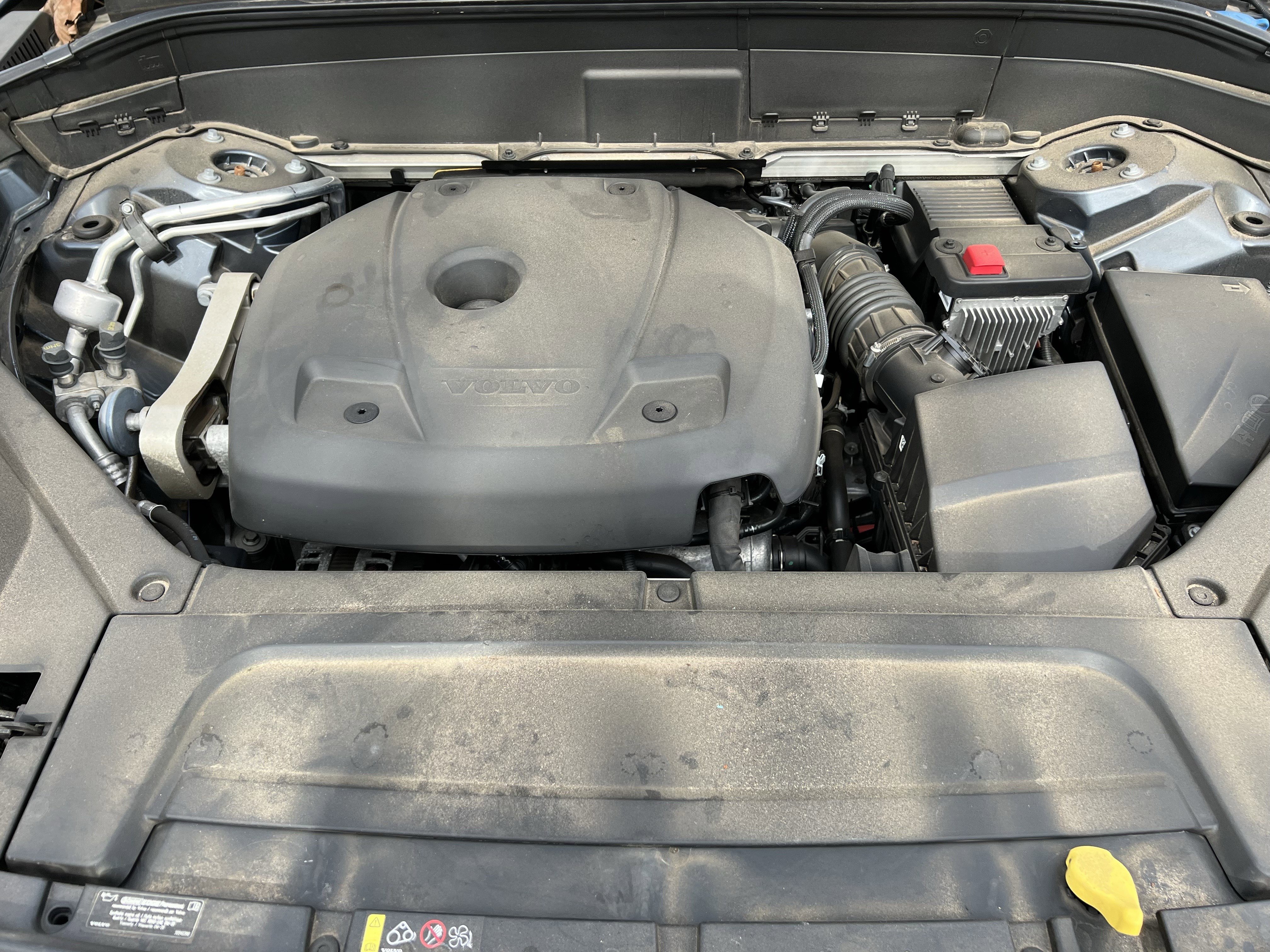 Used 2021 Volvo XC90 T6 Momentum w/ Advanced Package image 36