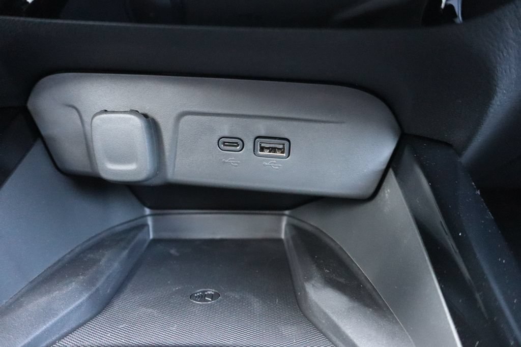 New 2026 Chevrolet Trax ACTIV w/ Sunroof Package FWD image 17
