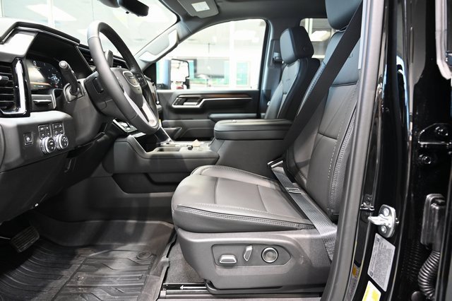 New 2026 GMC Sierra 2500 Denali w/ Denali Reserve Package image 12