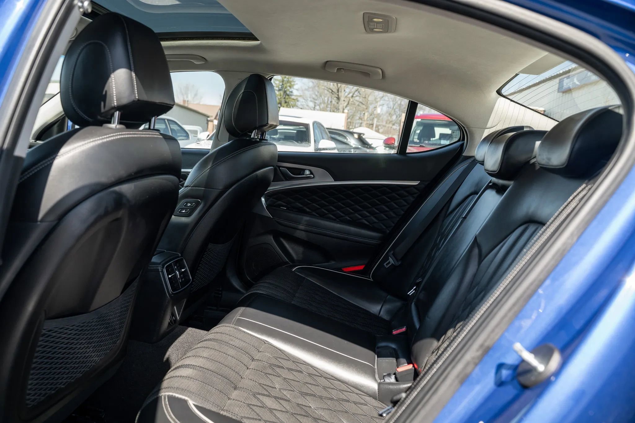 Used 2019 Genesis G70 2.0T Advanced w/ Dynamic Package image 8