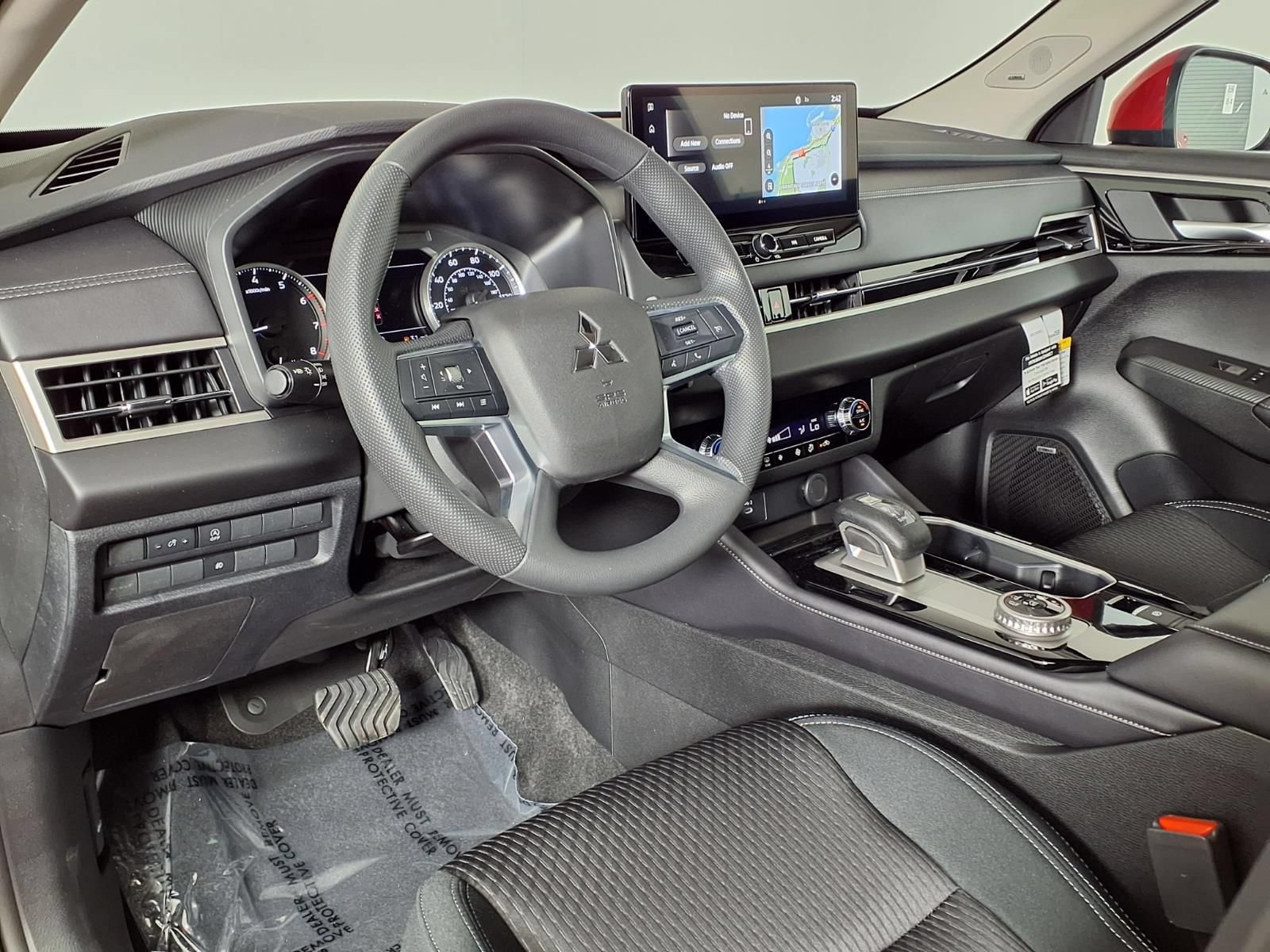 New 2026 Mitsubishi Outlander ES FWD image 14