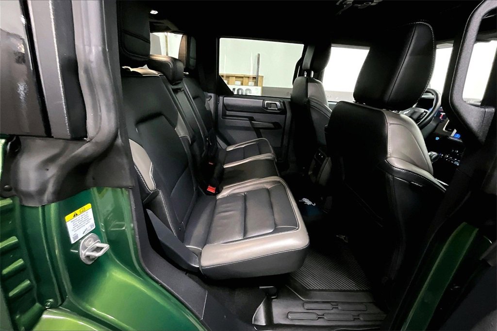 Used 2025 Ford Bronco Outer Banks image 16