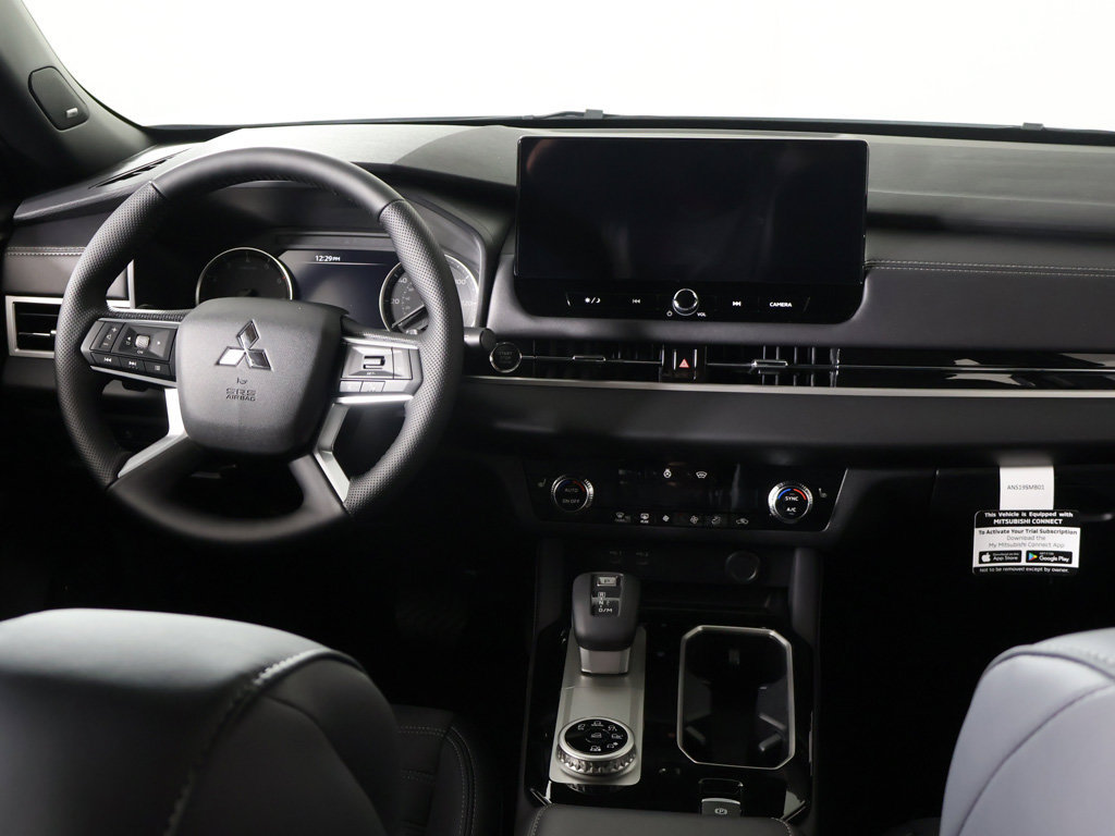 New 2026 Mitsubishi Outlander LE AWD/4WD image 35