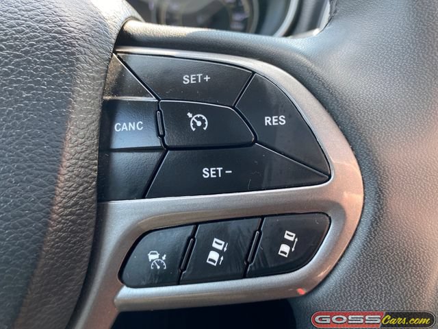 Used 2022 Jeep Cherokee Limited w/ Mopar Interior Package AWD/4WD image 21