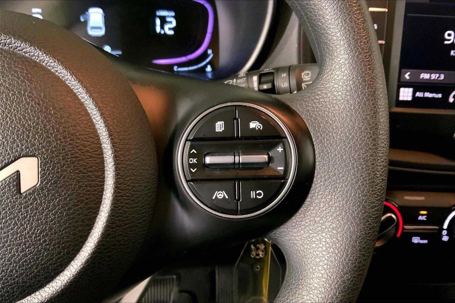 Used 2025 Kia Soul LX w/ LX Technology Package image 19