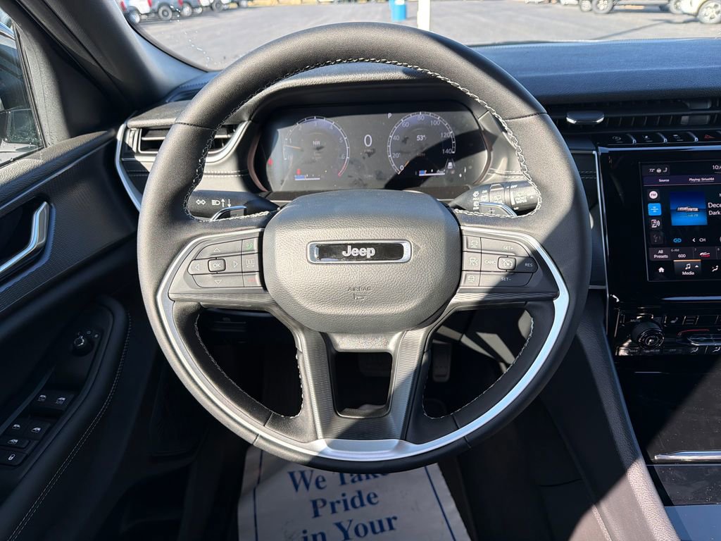 New 2025 Jeep Grand Cherokee L Altitude image 14