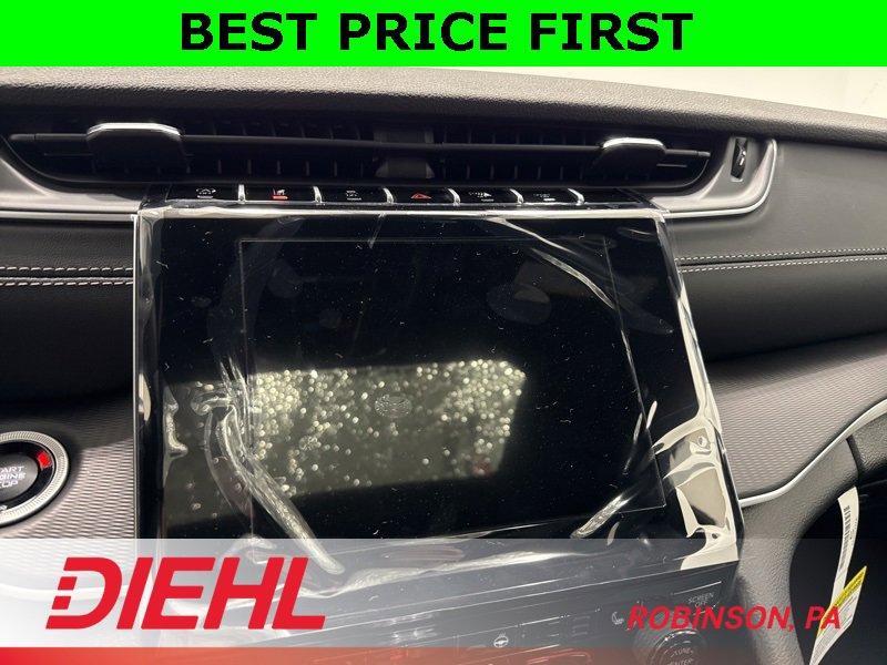 New 2025 Jeep Grand Cherokee Altitude image 29