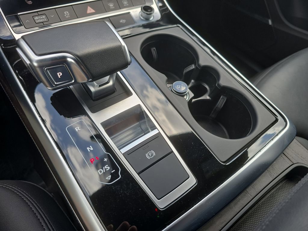 Certified 2023 Audi Q7 2.0T Premium Plus w/ Premium Plus Package AWD/4WD image 19