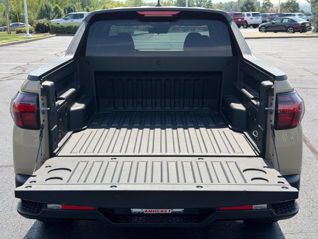 Used 2024 Hyundai Santa Cruz SEL AWD/4WD image 16