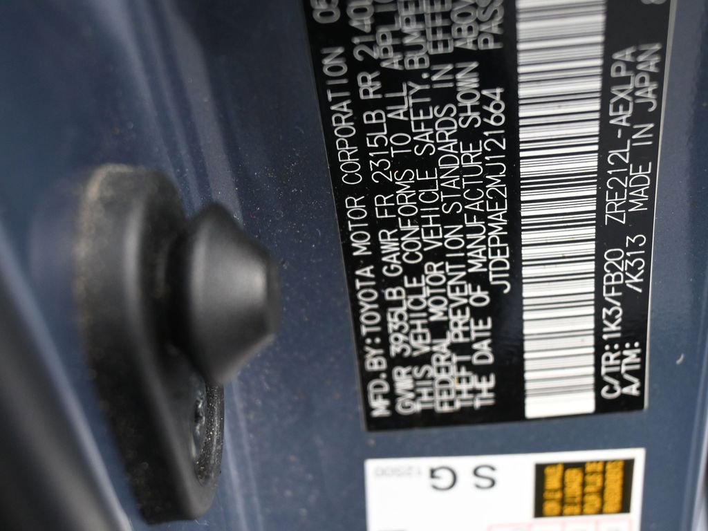 Used 2021 Toyota Corolla LE image 25