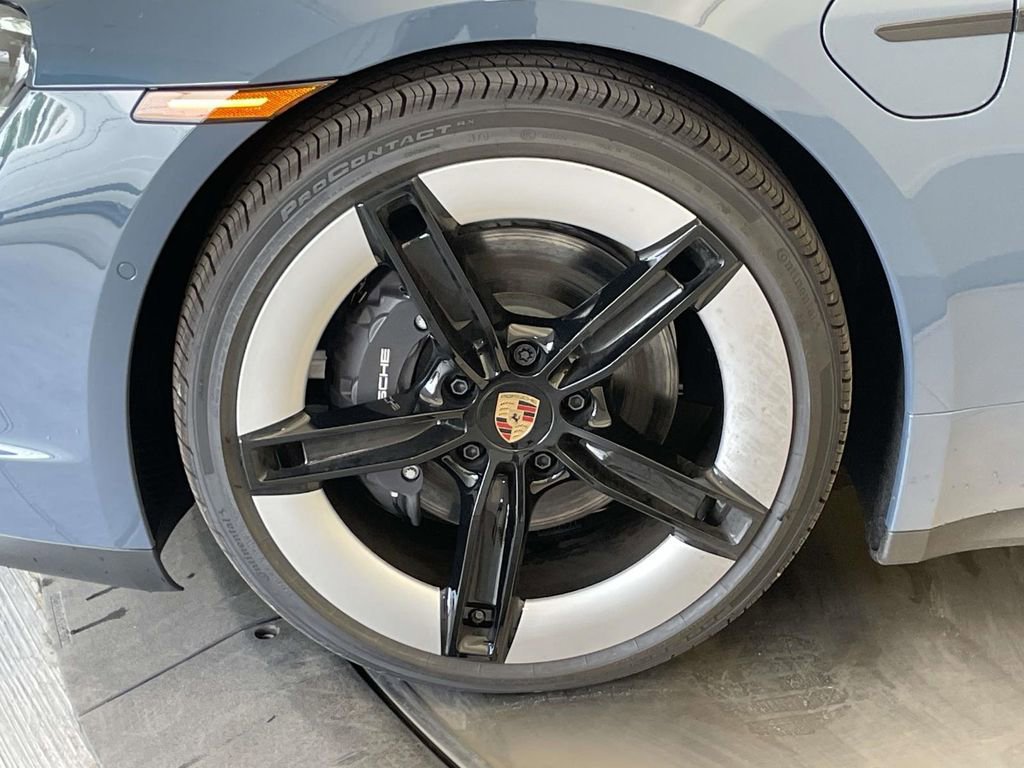 New 2025 Porsche Taycan image 11