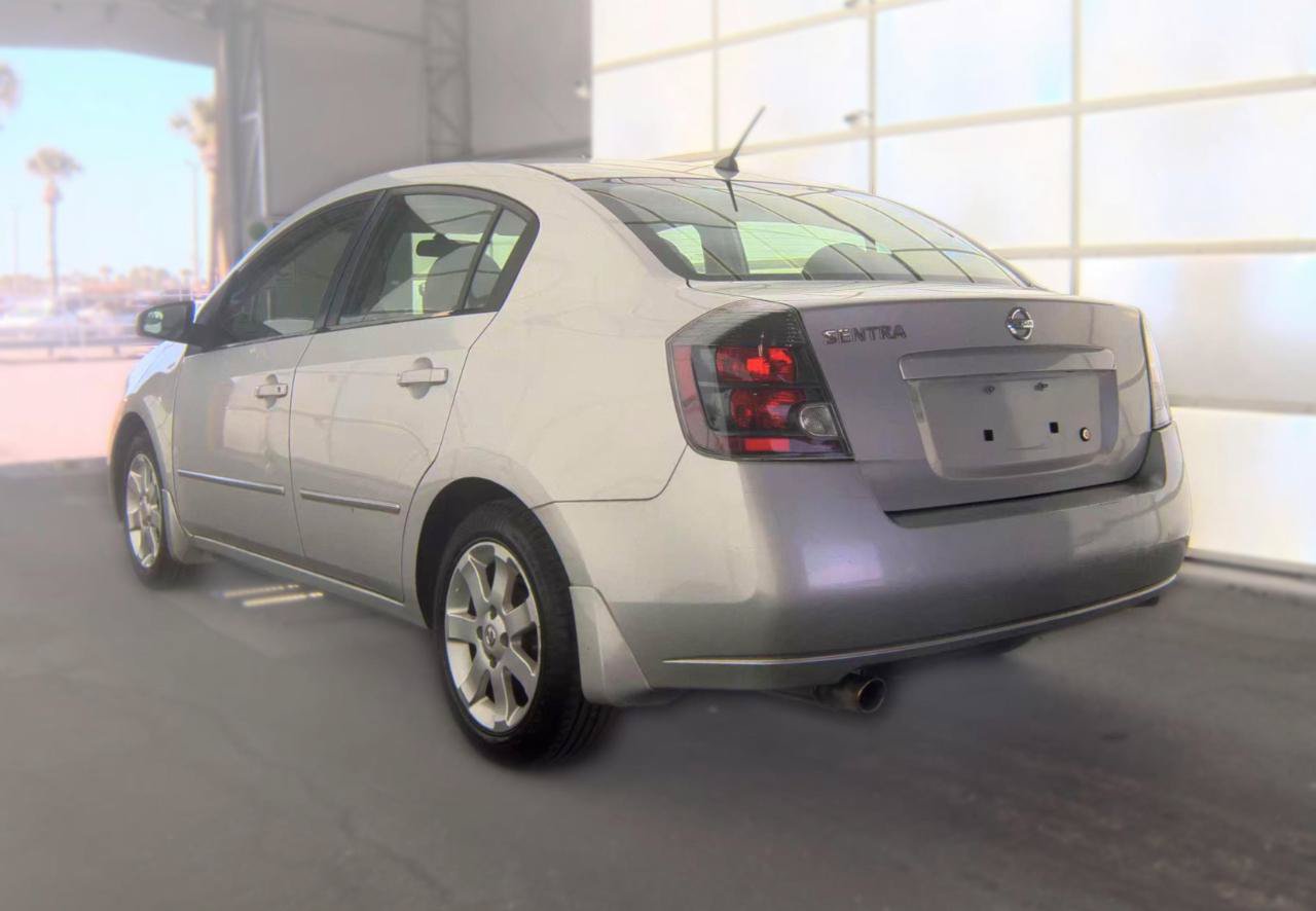 Used 2009 Nissan Sentra 2.0 FE+ FWD image 6