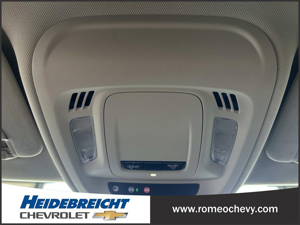 Used 2023 Buick Envision Essence FWD image 25