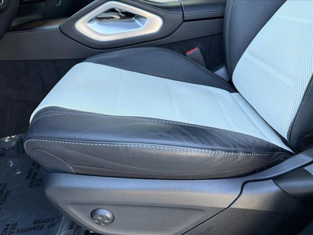 Used 2025 Mercedes-Benz GLE 450e 4MATIC image 12