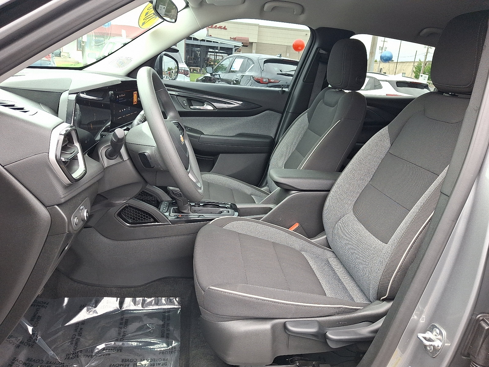 Used 2026 Chevrolet TrailBlazer LT FWD image 13