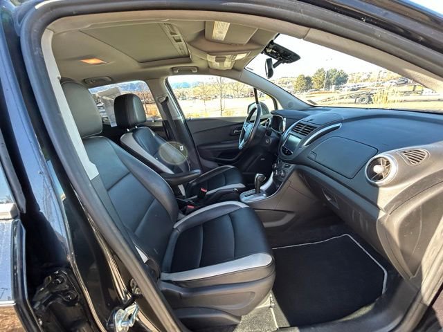 Used 2016 Chevrolet Trax LTZ w/ Midnight Edition image 31
