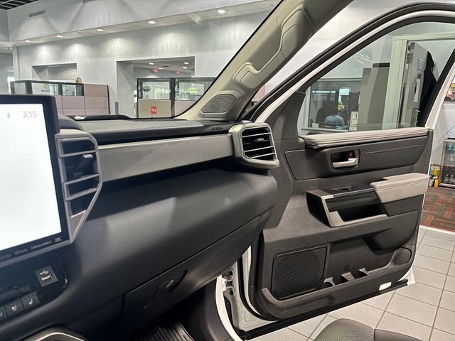 Used 2024 Toyota Tundra Limited image 24